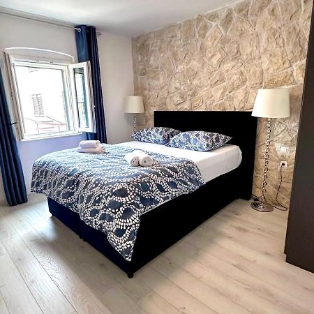 Apartment Vijoleta In City Centre Split Exteriör bild