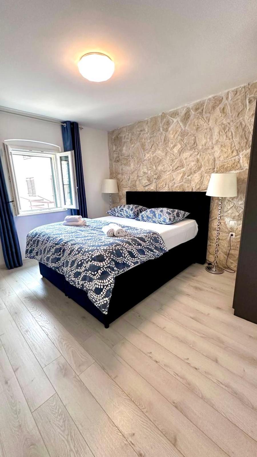 Apartment Vijoleta In City Centre Split Exteriör bild